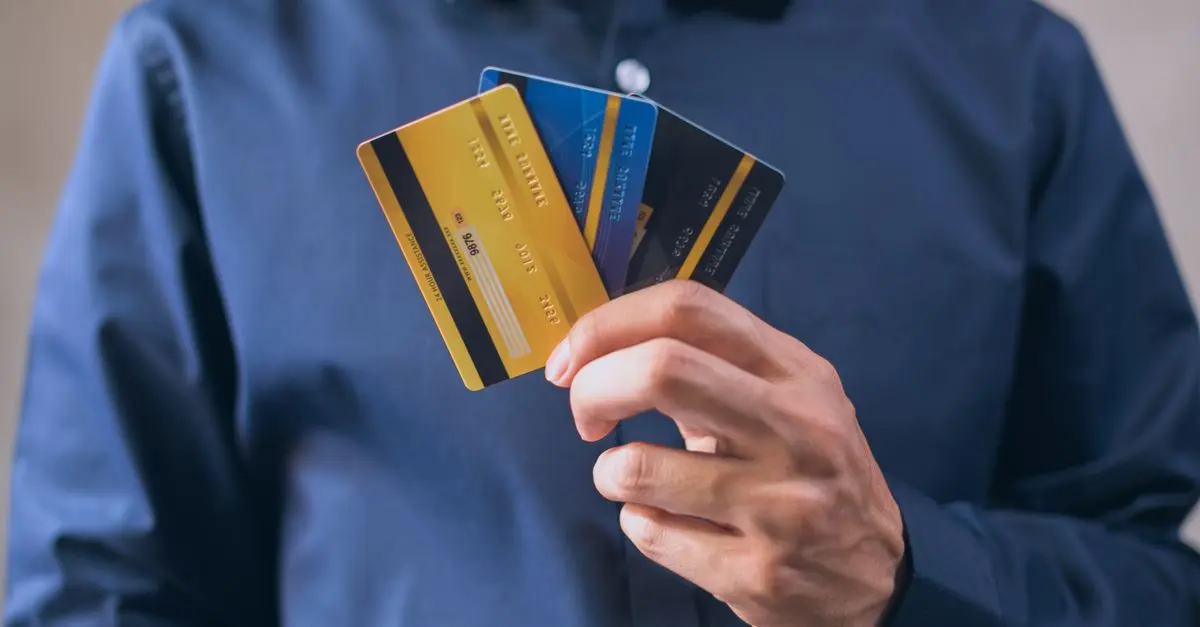 Les avantages et inconvénients des cartes de crédit